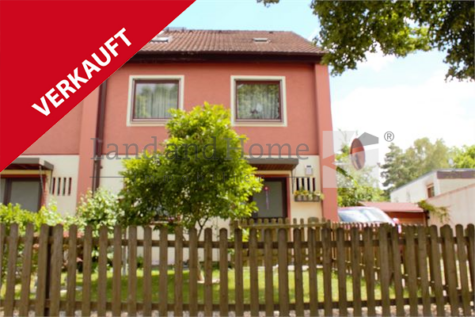 Lichtenrade, Attraktive Doppelhaushälfte mit viel Platz und schönem Garten, 12305 Berlin, Einfamilienhaus