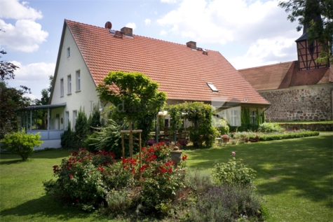 Ein Refugium der Ruhe – stilvoll saniertes Pfarrhaus mit weitläufigem Privatpark, 17322 Grambow, Einfamilienhaus