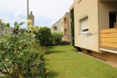 Grüner Vorgarten - Sonnige 4 Zimmerwohnung mit Balkon und Garage in netter Nachbarschaft
