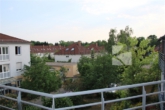 Ausblick Balkon - Vermietete 2 Zimmerwohnung mit Sonnenbalkon und Garage in oberster Etage